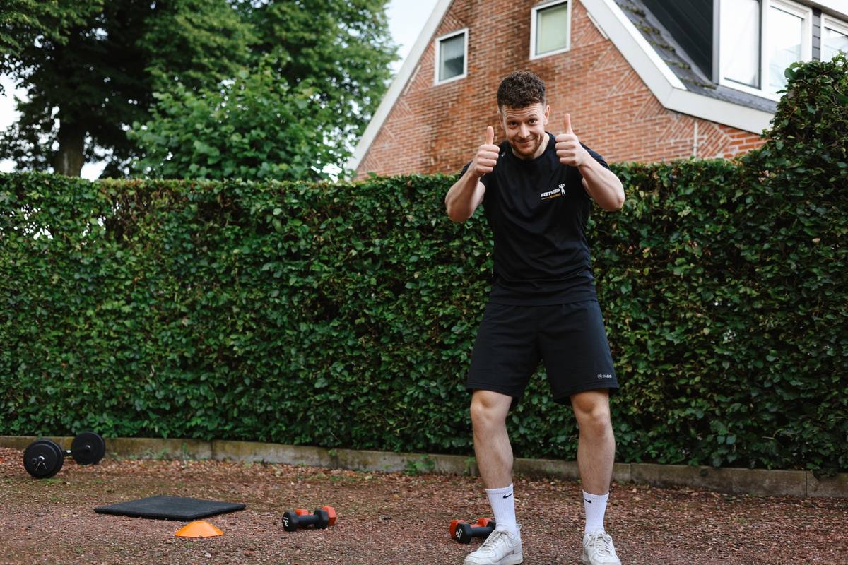 Trainer van Beetstra Training bij een buitentraining